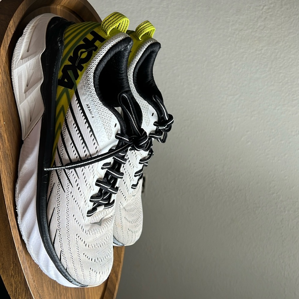 Hoka One One Arahi 4 1106473 Men US 9 Multicolor Hiking Trail Running Shoes
